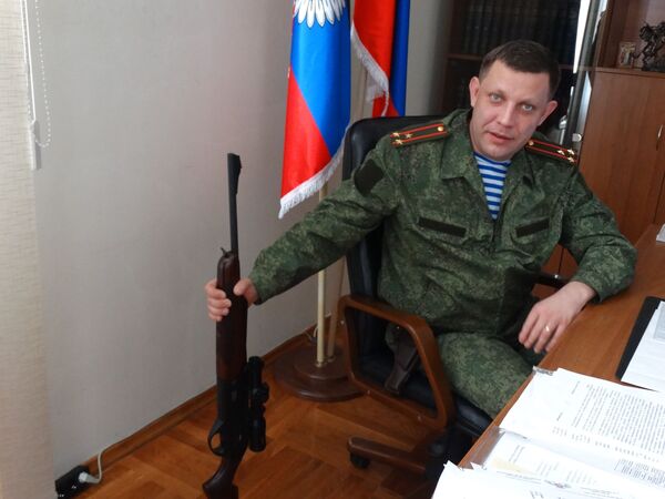 Глава ДНР Александр Захарченко во время интервью журналистам - Sputnik Южная Осетия