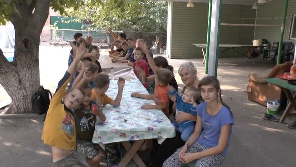 14 школьников из одной семьи - Sputnik Южная Осетия