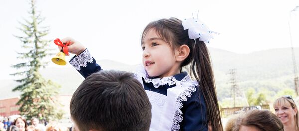 День знаний в Южной Осетии День знаний в Южной Осетии - Sputnik Южная Осетия