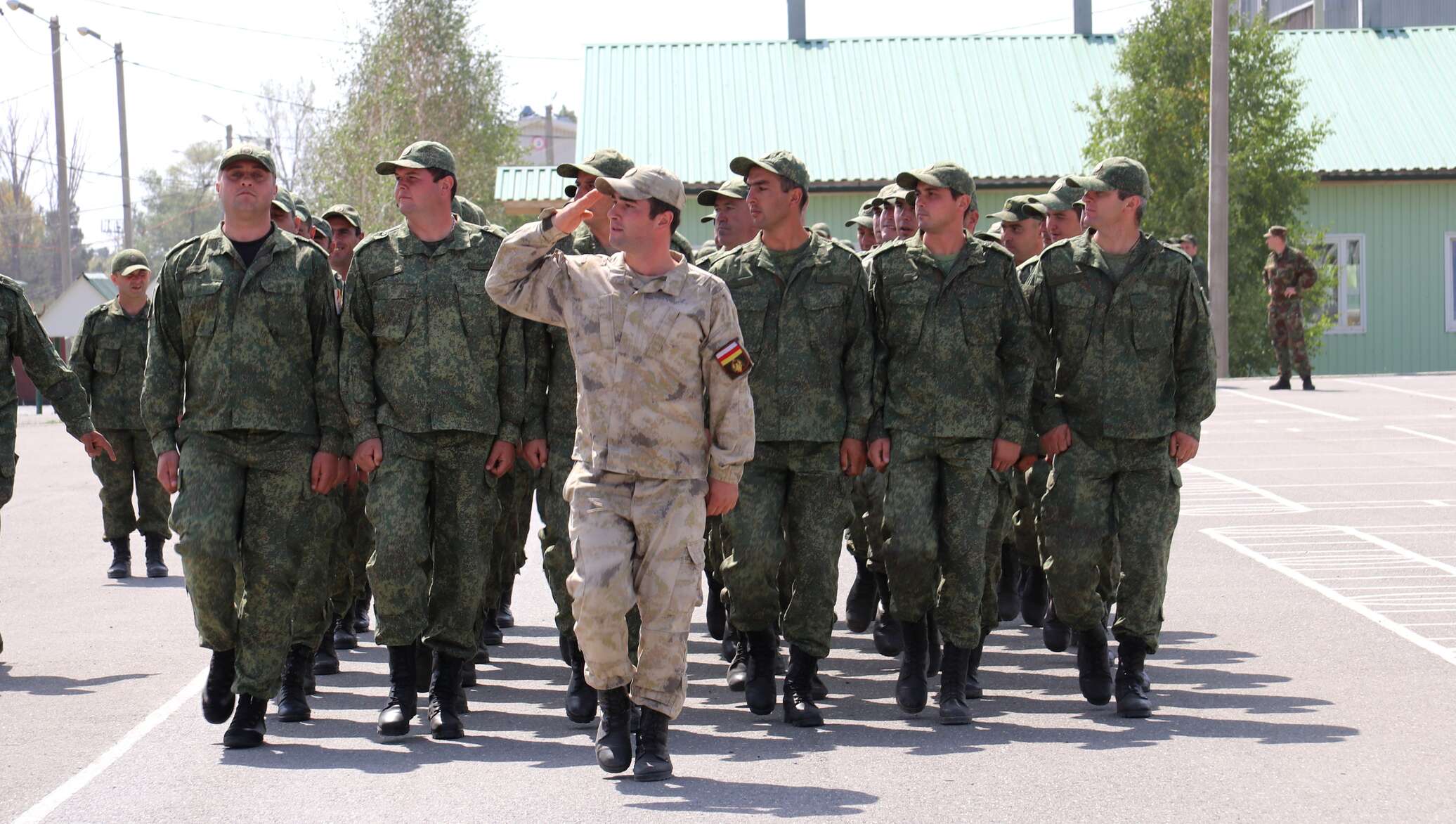 Южная осетия служба. 4 База Цхинвал. 4 Военная база в Цхинвале. Цхинвал Южная Осетия Министерство обороны 2003-2004г.. Министерства обороны Республика Южная Осетия.