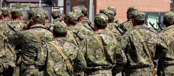 В Минобороны РЮО приступили к подготовке военного парада В Минобороны РЮО приступили к подготовке военного парада - Sputnik Южная Осетия