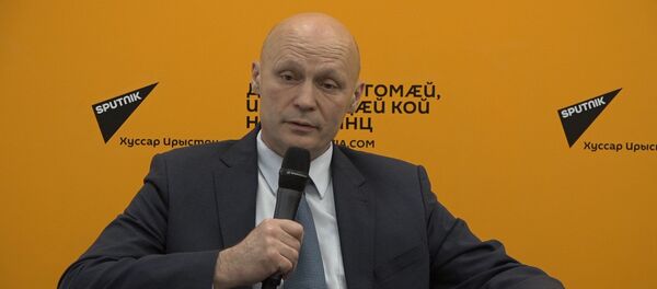 Кулахметов и Медоев рассказали, как развиваются отношения России и Южной Осетии Кулахметов и Медоев рассказали, как развиваются отношения России и Южной Осетии - Sputnik Хуссар Ирыстон