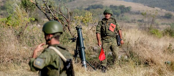 4 российская военная база: учения на полигоне Дзарцем 4 российская военная база: учения на полигоне Дзарцем - Sputnik Южная Осетия