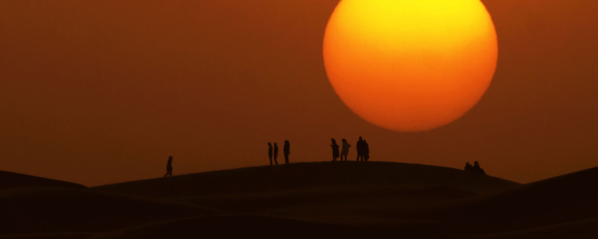 Закат солнца в марокканской Сахаре - Sputnik Южная Осетия, 1920, 11.12.2018