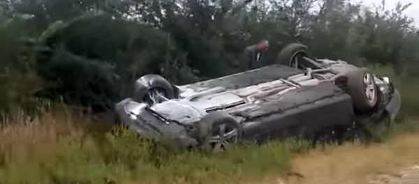 Кортеж президента Молдавии попал в ДТП Кортеж президента Молдавии попал в ДТП - Sputnik Южная Осетия