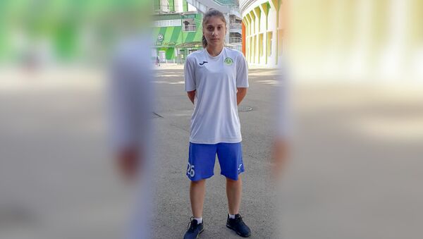 Дочь легендарного осетинского футболиста Бахвы Тедеева стала игроком краснодарского клуба - Sputnik Южная Осетия