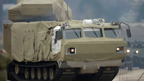 Зенитно-ракетный комплекс Тор М2 на базе вездехода ДТ-30
