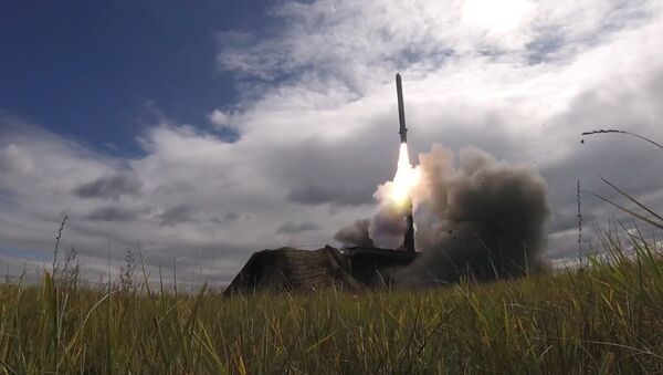Пуски ракет ЗРС С-300 и ЗРК Бук в рамках маневров Восток-2018 - Sputnik Южная Осетия