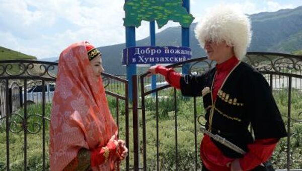 Местные жители в Хунзахском районе Дагестана - Sputnik Южная Осетия