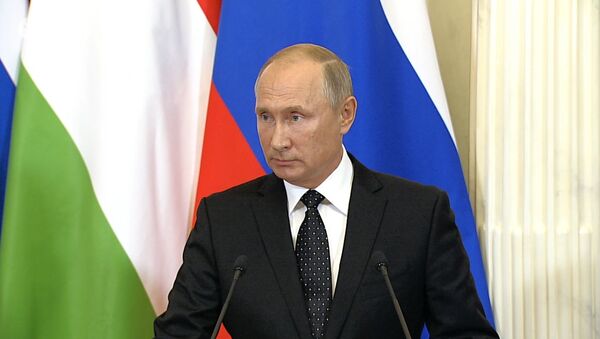 Путин: гибель Ил-20 нельзя сравнивать со сбитым Турцией Су-24 - Sputnik Южная Осетия