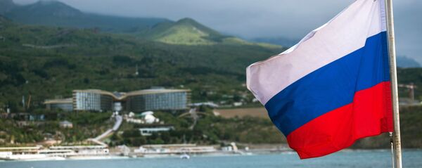 Российский триколор на палубе парусника Херсонес в Крыму Российский триколор на палубе парусника Херсонес в Крыму - Sputnik Южная Осетия