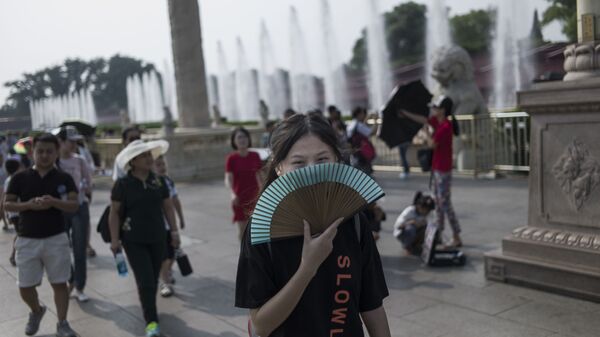 Туристы на площади Тяньаньмэнь в Пекине - Sputnik Южная Осетия