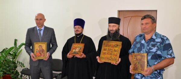Владикавказская епархия получила в дар дореволюционные иконы Владикавказская епархия получила в дар дореволюционные иконы - Sputnik Южная Осетия