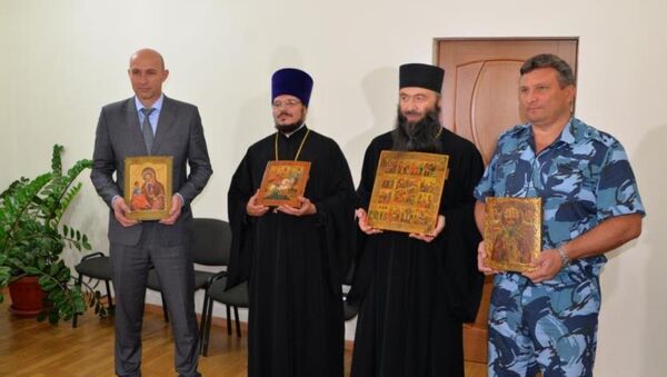 Владикавказская епархия получила в дар дореволюционные иконы - Sputnik Южная Осетия