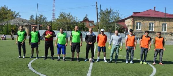 Хуссар Иры милицийы кусджытӕ хайад исынц мини-футболӕй турниры Хуссар Иры милицийы кусджытӕ хайад исынц мини-футболӕй турниры - Sputnik Хуссар Ирыстон