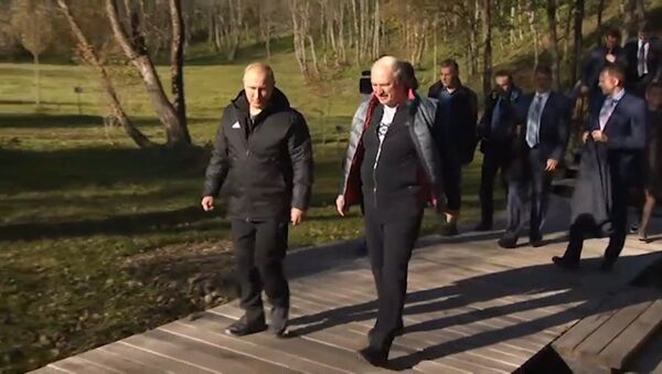 Лукашенко угостил Путина драниками и блинами - Sputnik Южная Осетия