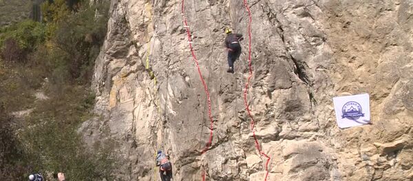 Во Владикавказе прошел чемпионат по скалолазанию Во Владикавказе прошел чемпионат по скалолазанию - Sputnik Южная Осетия