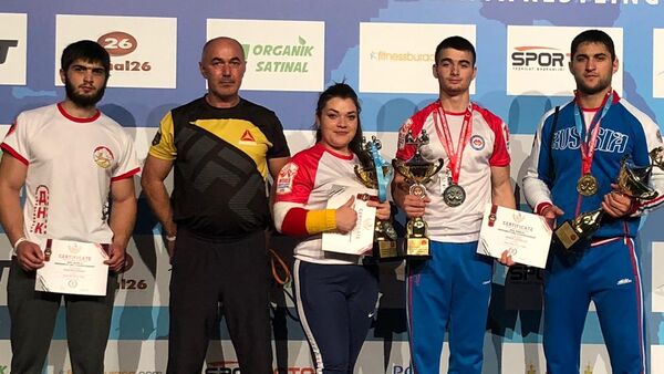 Цхинвальские арместлеры пополнили копилку команды тремя медалями на ЧМ-2018 - Sputnik Южная Осетия