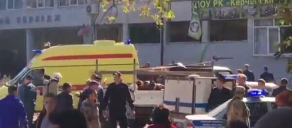 Теракт в Керчи: кадры с места происшествия Теракт в Керчи: кадры с места происшествия - Sputnik Южная Осетия
