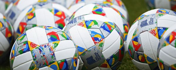Официальные мячи Лиги наций Официальные мячи Лиги наций - Sputnik Южная Осетия