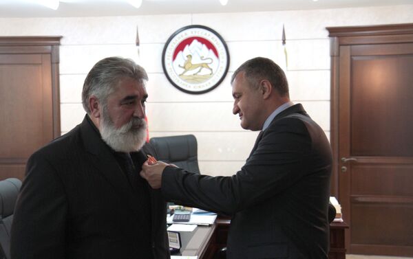 Встреча президента РЮО с почетным консулом в Дальневосточном Федеральном округе - Sputnik Южная Осетия