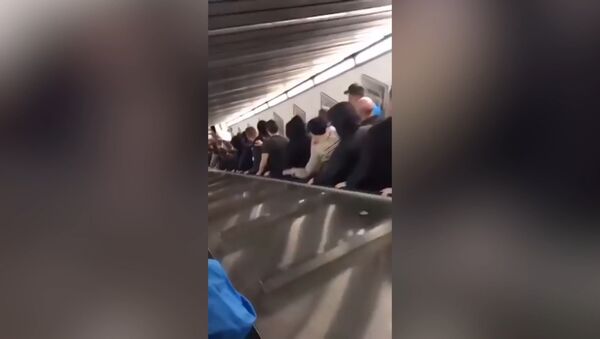 Страх и ужас: авария эскалатора в метро Рима - видео - Sputnik Южная Осетия