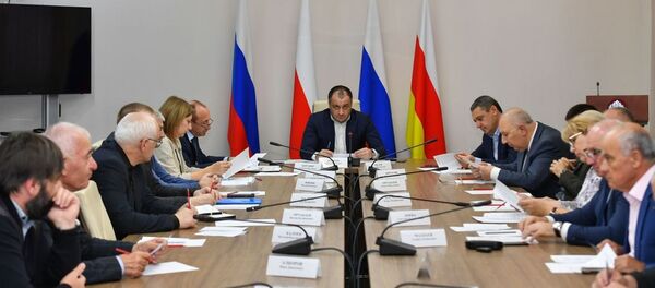 Заседание комиссии по рассмотрению вопросов дальнейшей деятельности ОАО Электроцинк - Sputnik Южная Осетия