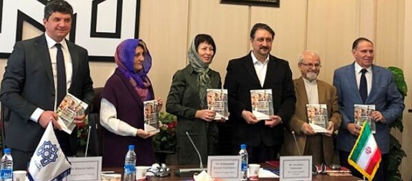 ВЫПУСКНИКИ СОГУ И ИРАНСКОГО ВУЗА-ПАРТНЕРА ПОЛУЧАТ ДВОЙНЫЕ ДИПЛОМЫ ВЫПУСКНИКИ СОГУ И ИРАНСКОГО ВУЗА-ПАРТНЕРА ПОЛУЧАТ ДВОЙНЫЕ ДИПЛОМЫ - Sputnik Южная Осетия