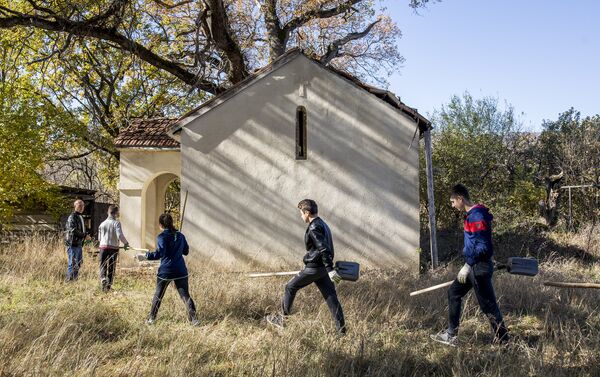 Экологическая акция цхинвальской школы-интернат - Sputnik Южная Осетия
