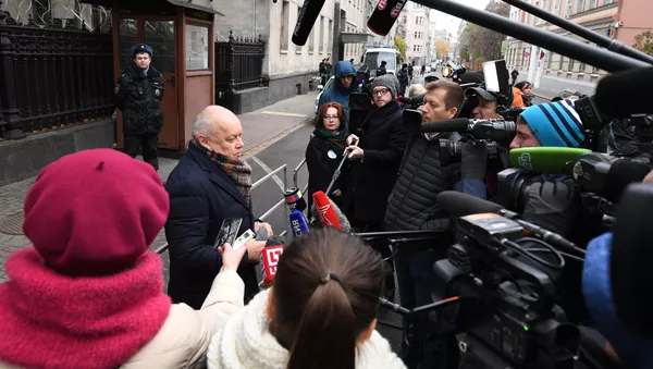 Акция солидарности с Кириллом Вышинским прошла у посольства Украины в Москве