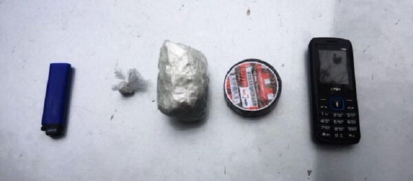 Жителя Северной Осетии задержали с крупной партией наркотиков Жителя Северной Осетии задержали с крупной партией наркотиков - Sputnik Южная Осетия