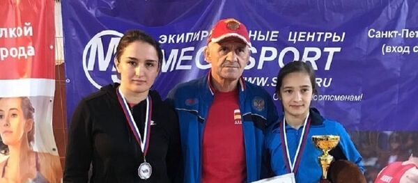 Мадина Марзоева – победительница всероссийских соревнований по вольной борьбе, Нонна Метревели – серебряный призер - Sputnik Южная Осетия