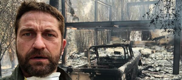 Джерард Батлер лишился дома из-за пожаров в Калифорнии Джерард Батлер лишился дома из-за пожаров в Калифорнии - Sputnik Южная Осетия