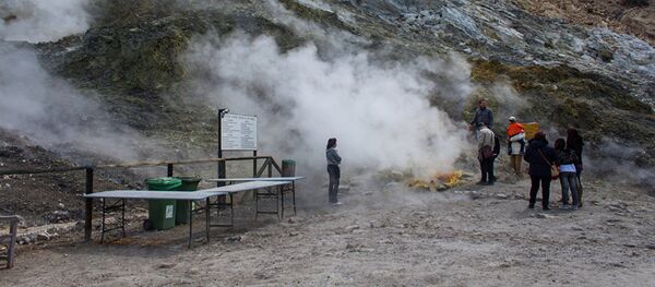 Ученые предупредили о возможном извержении супервулкана в Италии - Sputnik Южная Осетия