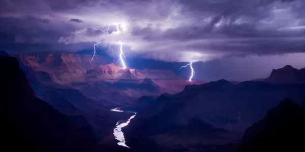 Снимок Spark фотографа Colin Sillerud, получивший приз EPSON Digital Art Prize в конкурсе the EPSON International Pano Awards 2018 Снимок Spark фотографа Colin Sillerud, получивший приз EPSON Digital Art Prize в конкурсе the EPSON International Pano Awards 2018 - Sputnik Южная Осетия