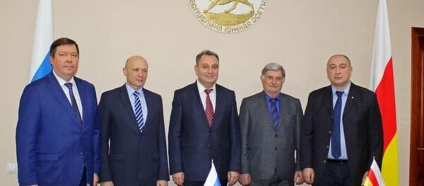 Встреча в правительстве Южной Осетии - Sputnik Южная Осетия