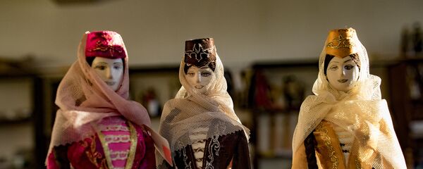 Национальные куклы Инги Цховребовой Национальные куклы Инги Цховребовой - Sputnik Южная Осетия