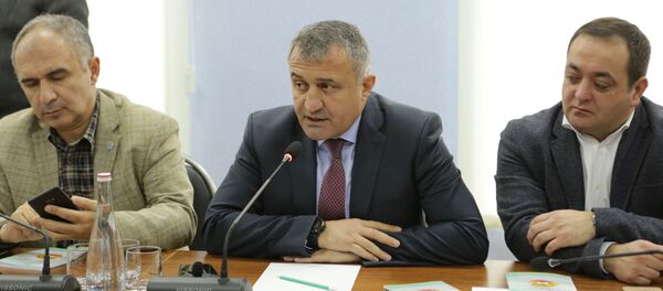 Круглый стол в ЮОГУ  Круглый стол в ЮОГУ  - Sputnik Южная Осетия