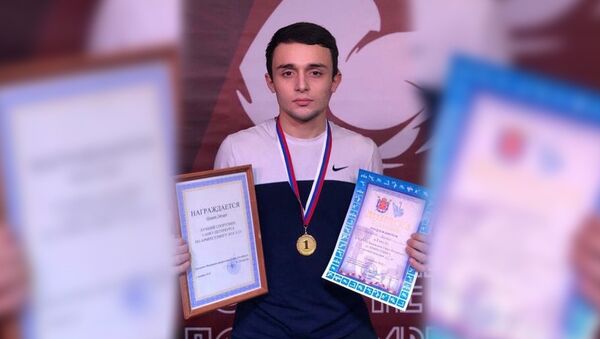 Эдуард Цуцаев стал чемпионом Санкт-Петербурга по армрестлингу - Sputnik Южная Осетия