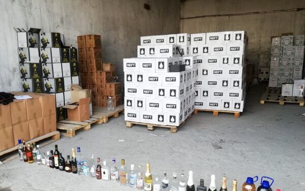 В Беслане пресечена деятельность трех нелегальных площадок по производству и обороту алкогольной продукции - Sputnik Южная Осетия