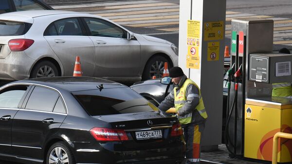 Рост цен на бензин в России - Sputnik Южная Осетия