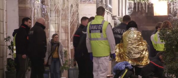 Стрельба рядом с рождественской ярмаркой в Страсбурге. Кадры с места инцидента Стрельба рядом с рождественской ярмаркой в Страсбурге. Кадры с места инцидента - Sputnik Южная Осетия