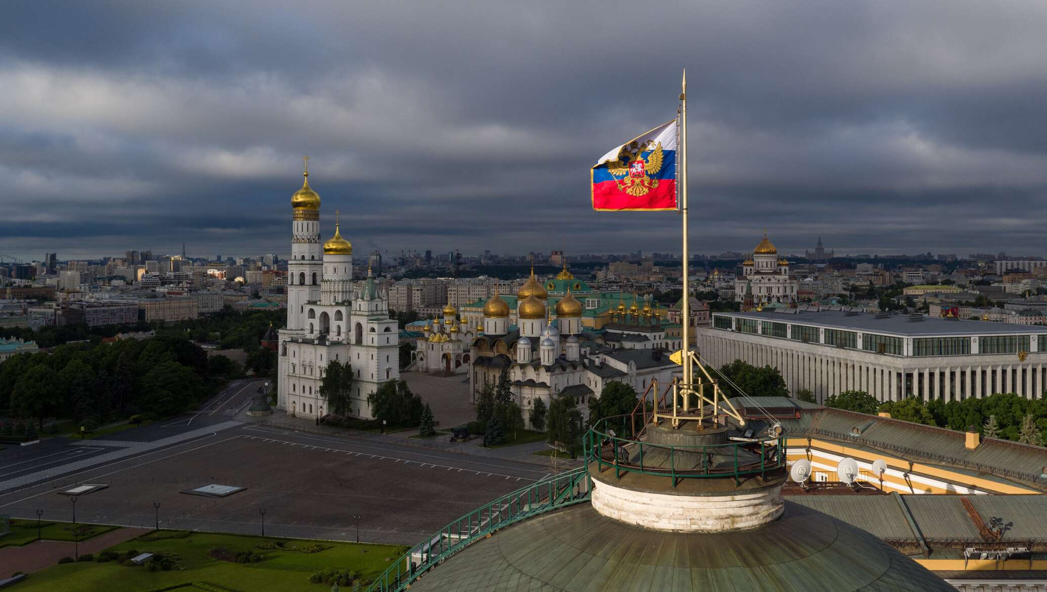 фото флагов города россии