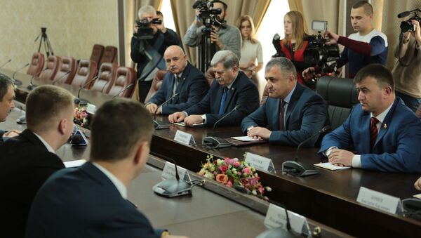 Встреча делегации ЛНР с руководством РЮО - Sputnik Южная Осетия