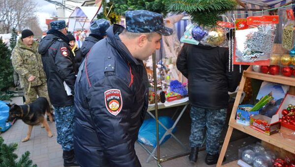 Сотрудники милиции изъяли из продажи контрафактную пиротехнику - Sputnik Южная Осетия