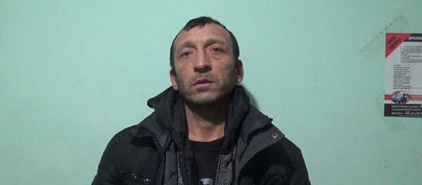 Сотрудники милиции задержали подозреваемого в открытом похищении денег Сотрудники милиции задержали подозреваемого в открытом похищении денег - Sputnik Южная Осетия