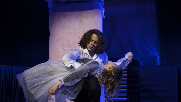 Премьера спектакля Ромео и Джульетта во Владикавказе - Sputnik Южная Осетия