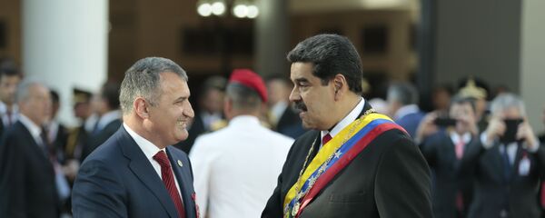 Бибылты Анатолий хайад райста Венесуэлæйы президент инаугурацийы Бибылты Анатолий хайад райста Венесуэлæйы президент инаугурацийы - Sputnik Хуссар Ирыстон