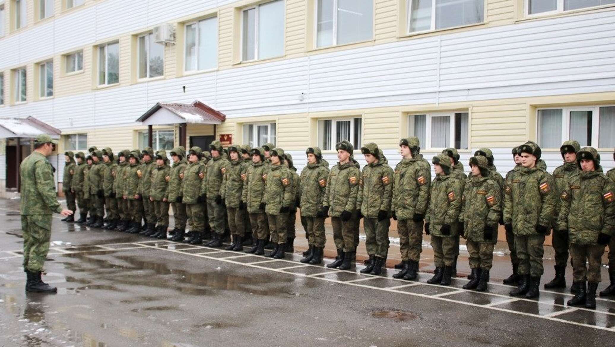 Южная осетия служба. 4 Военная база в Цхинвале. Рота молодого пополнения в армии. Южная Осетия военкомат.