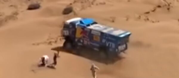 Экипаж Каргинова дисквалифицирован с ралли Дакар-2019 - Sputnik Южная Осетия